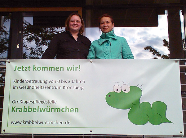 Nancy Schöneck und Verena Tacke von der Kinderbetreuung Krabbelwürmchen im Gesundheitszentrum Kronsberg in Hannover Bemerode